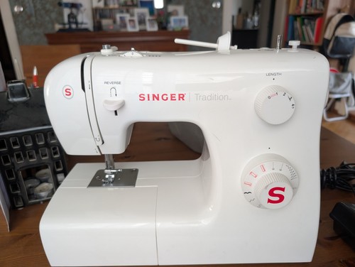 Singer tradition 2250 - singer,